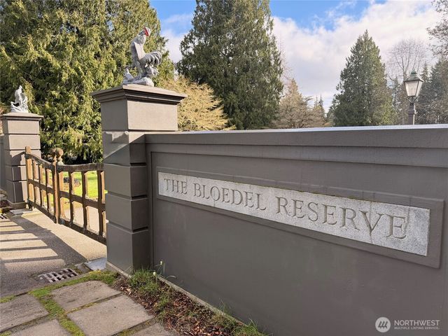 7139 NE Dolphin Drive, Bainbridge Island, WA 98110