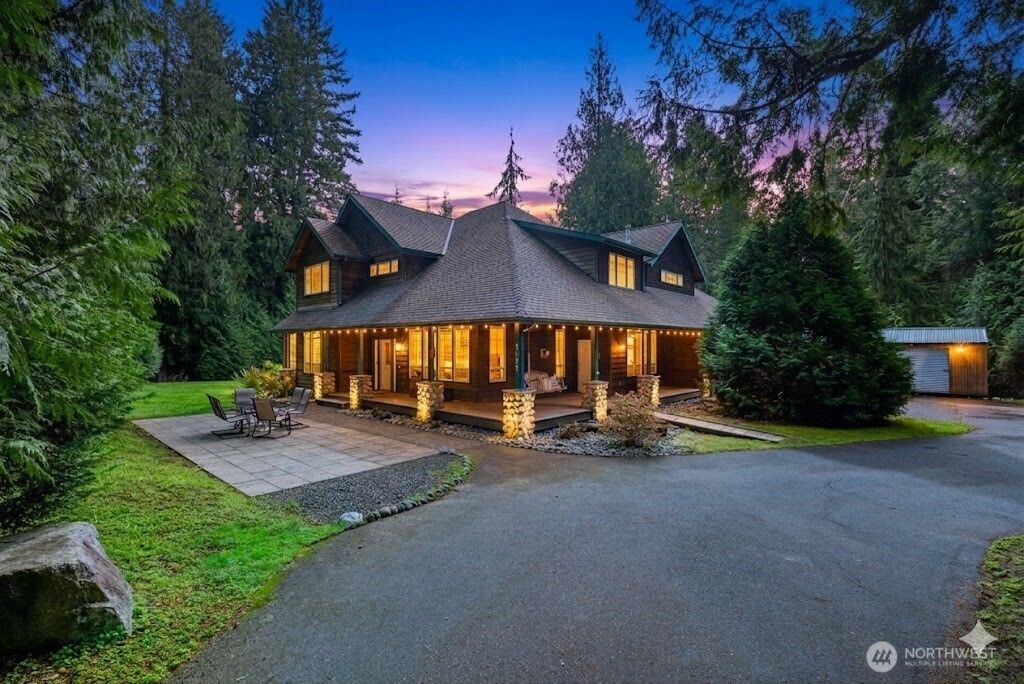 7139 NE Dolphin Drive, Bainbridge Island, WA 98110