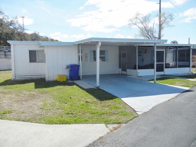 205 RUE DE PONT, Tavares, FL 32778