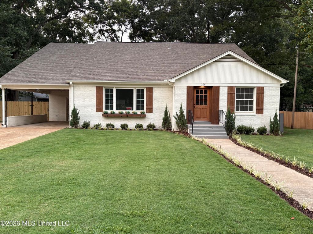 206 Bowden Street, Senatobia, MS 38668 — exterior