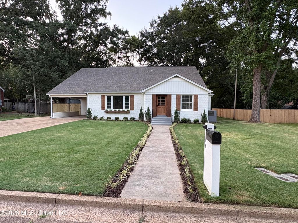 206 Bowden Street, Senatobia, MS 38668 — photo 2