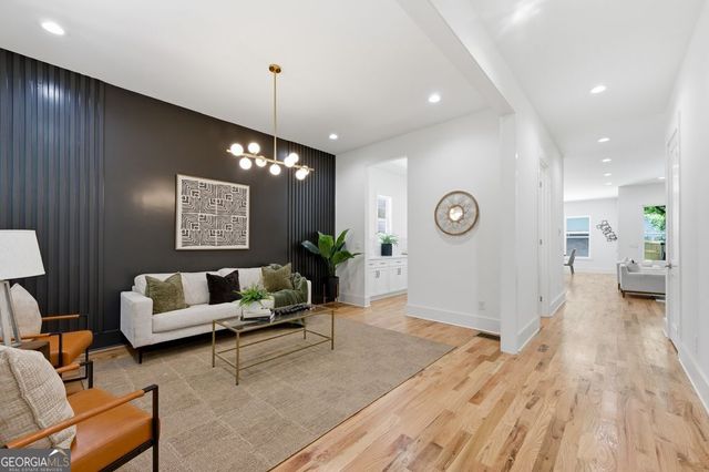 17 Lakeview Drive NE, Atlanta, GA 30317
