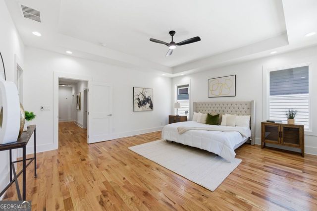 17 Lakeview Drive NE, Atlanta, GA 30317