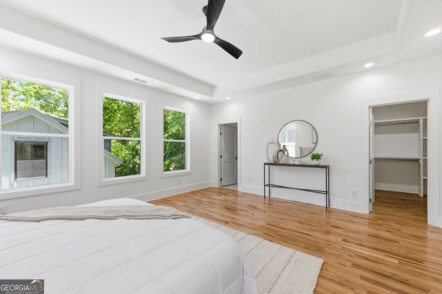 17 Lakeview Drive NE, Atlanta, GA 30317
