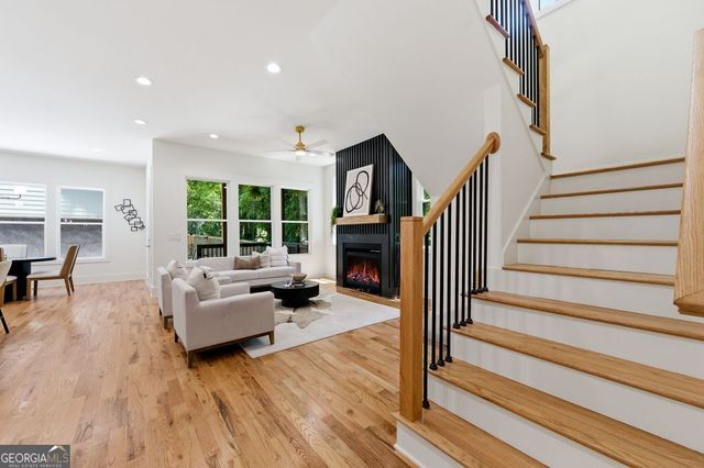 17 Lakeview Drive NE, Atlanta, GA 30317