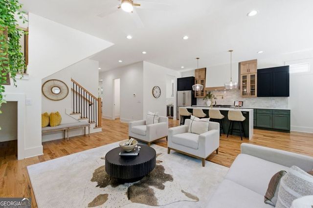 17 Lakeview Drive NE, Atlanta, GA 30317