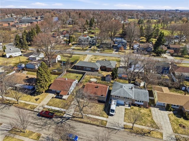 219 Burnside Drive, Tonawanda, NY 14150