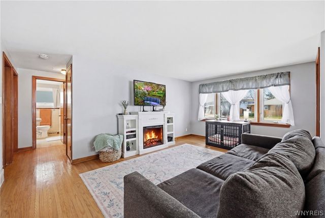 219 Burnside Drive, Tonawanda, NY 14150