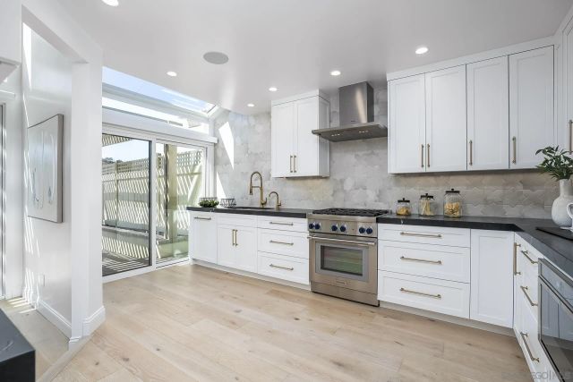 6093 CAMINITO DEL OESTE, San Diego, CA 92111