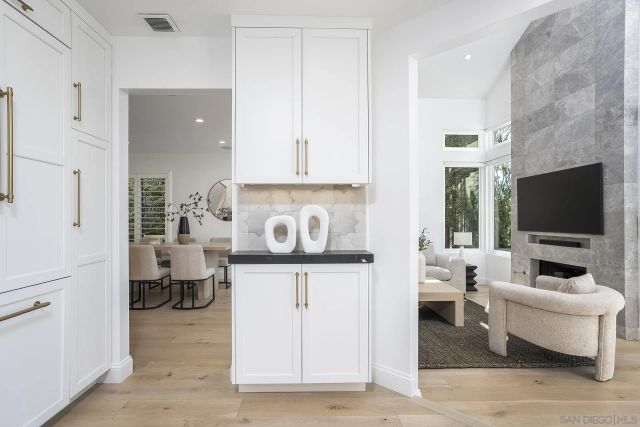 6093 CAMINITO DEL OESTE, San Diego, CA 92111