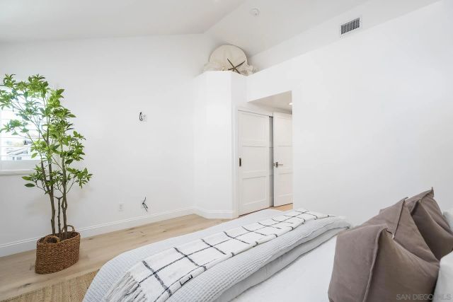 6093 CAMINITO DEL OESTE, San Diego, CA 92111