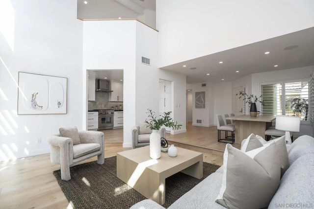 6093 CAMINITO DEL OESTE, San Diego, CA 92111