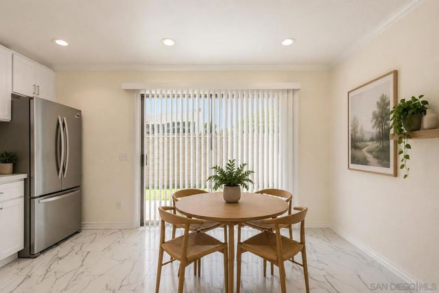 9289 Village Glen Dr. 118, San Diego, CA 92123