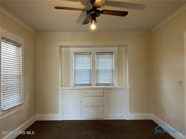 3810 Hoiles Avenue, Toledo, OH 43612