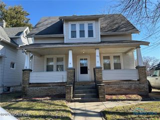 3810 Hoiles Avenue, Toledo, OH 43612