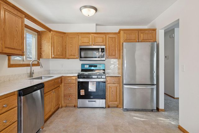 4558 141st Street W, Apple Valley, MN 55124