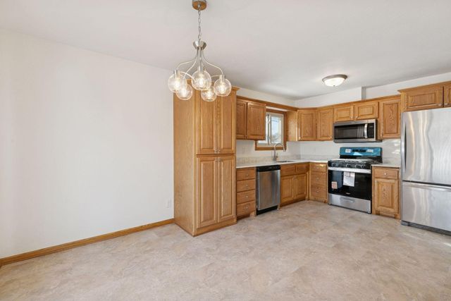 4558 141st Street W, Apple Valley, MN 55124