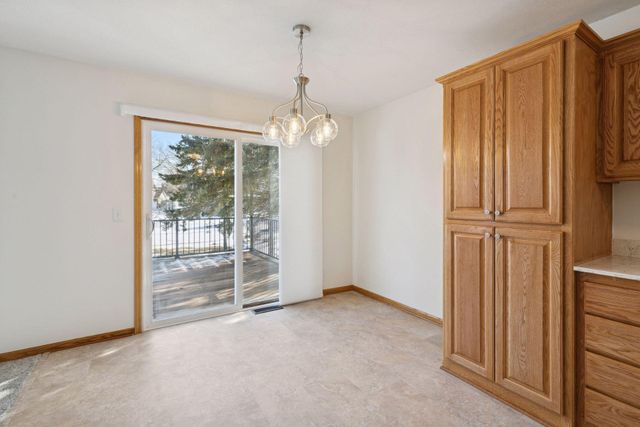 4558 141st Street W, Apple Valley, MN 55124