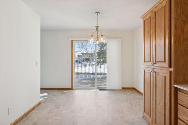 4558 141st Street W, Apple Valley, MN 55124