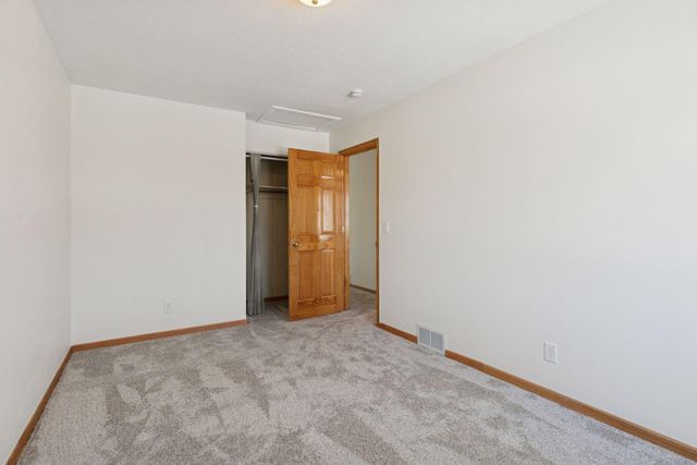 4558 141st Street W, Apple Valley, MN 55124