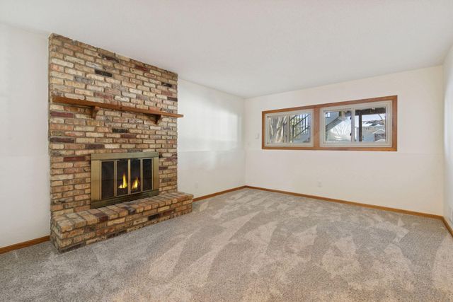 4558 141st Street W, Apple Valley, MN 55124