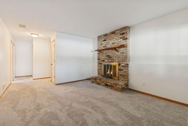 4558 141st Street W, Apple Valley, MN 55124