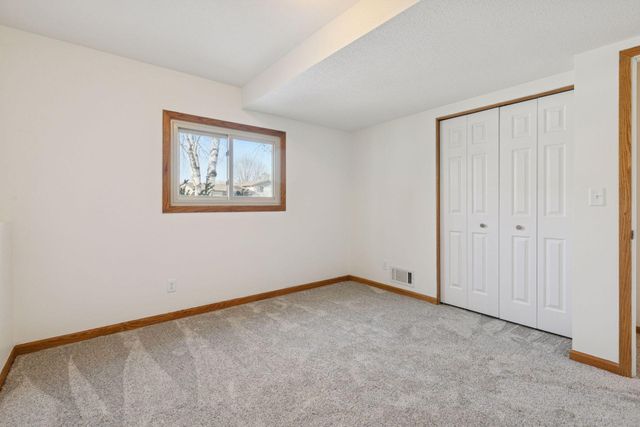 4558 141st Street W, Apple Valley, MN 55124