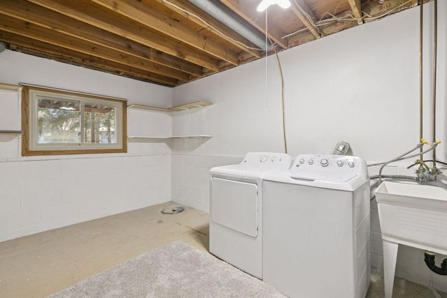 4558 141st Street W, Apple Valley, MN 55124