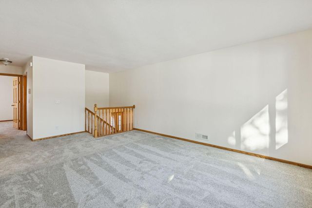 4558 141st Street W, Apple Valley, MN 55124