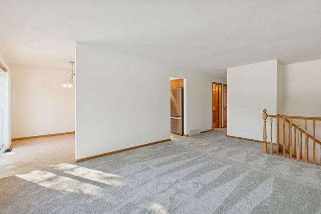 4558 141st Street W, Apple Valley, MN 55124