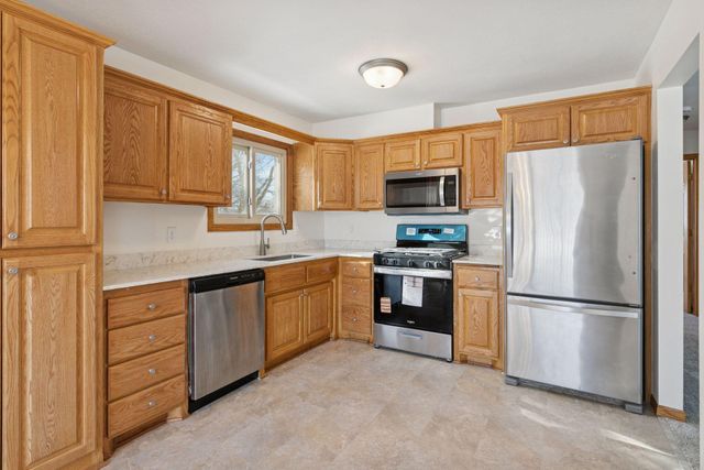 4558 141st Street W, Apple Valley, MN 55124