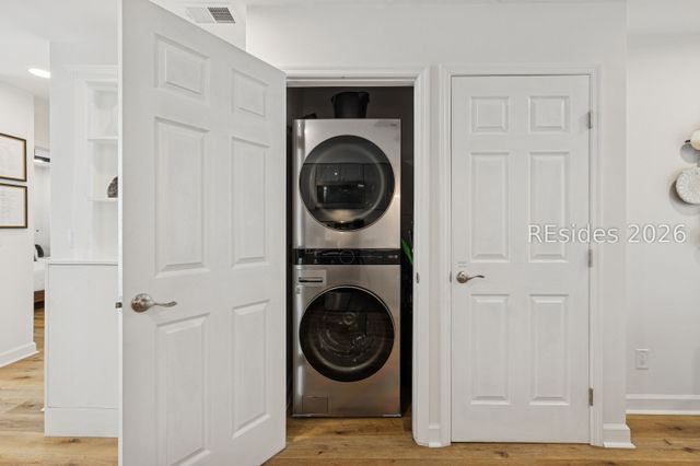 6 Woodward Ave Apt I2, Hilton Head Island, SC 29928