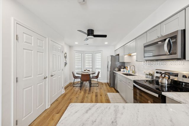 6 Woodward Ave Apt I2, Hilton Head Island, SC 29928