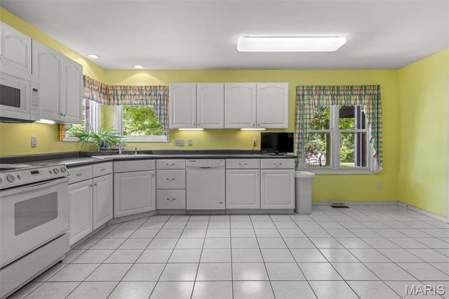 6120 Old Antonia Road, Imperial, MO 63052