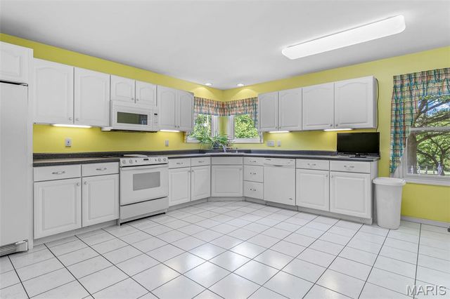 6120 Old Antonia Road, Imperial, MO 63052