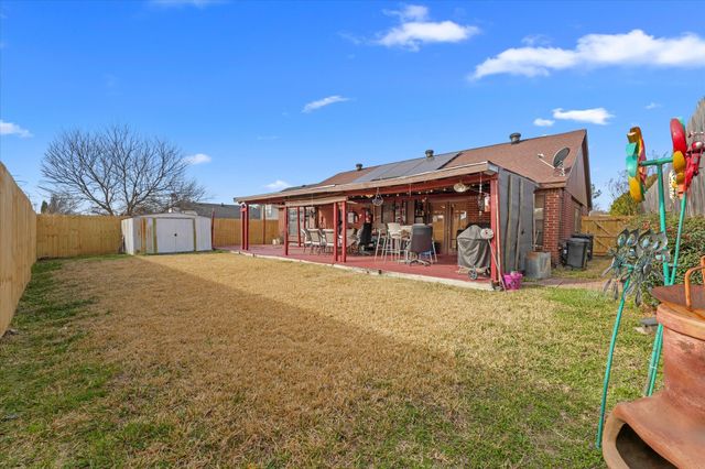 5115 Nocona Lane, Arlington, TX 76018