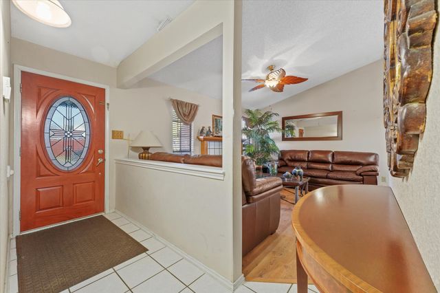 5115 Nocona Lane, Arlington, TX 76018