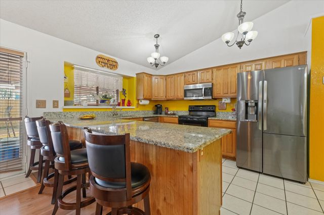 5115 Nocona Lane, Arlington, TX 76018