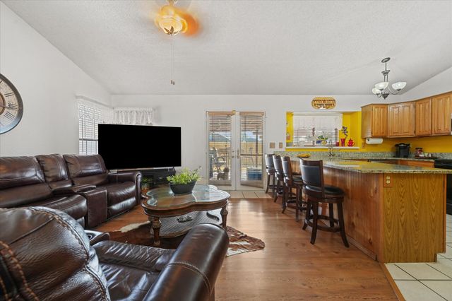 5115 Nocona Lane, Arlington, TX 76018