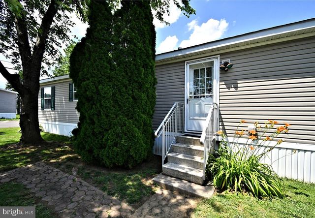 68 HARRISON DR, Fairless Hills, PA 19030