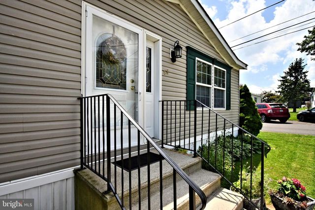 68 HARRISON DR, Fairless Hills, PA 19030