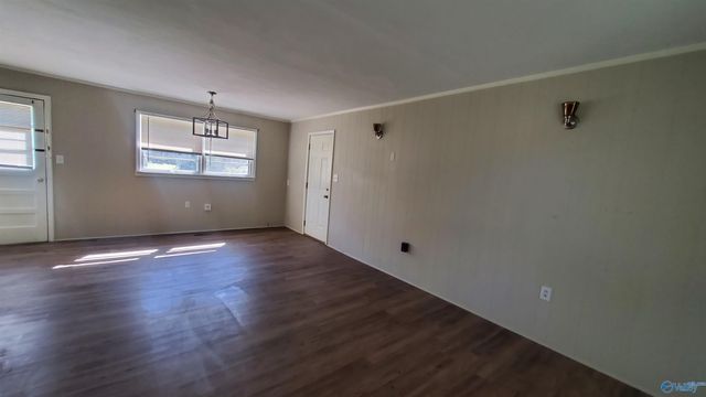 909 Edgewood Street SW, Decatur, AL 35601