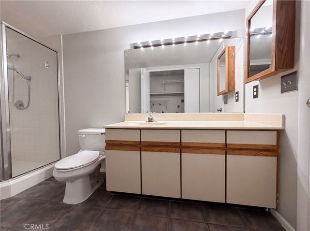 120 Willow Lake, Palm Desert, CA 92260