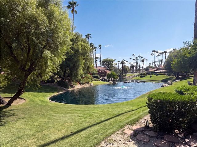 120 Willow Lake, Palm Desert, CA 92260