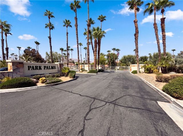 120 Willow Lake, Palm Desert, CA 92260