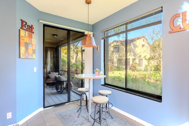 10527 NW 10th Street B-130, Plantation, FL 33322