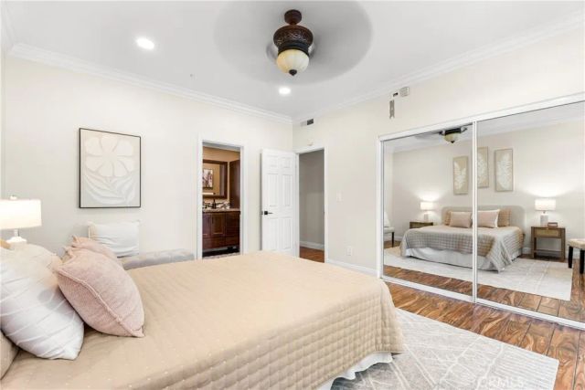 4561 Warner 203, Huntington Beach, CA 92649