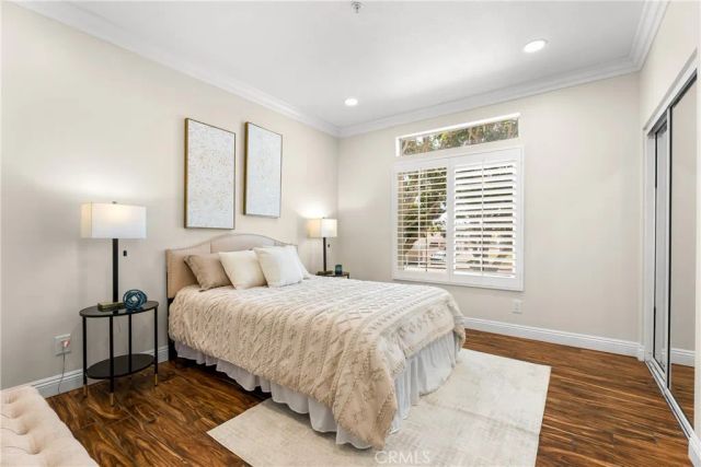 4561 Warner 203, Huntington Beach, CA 92649
