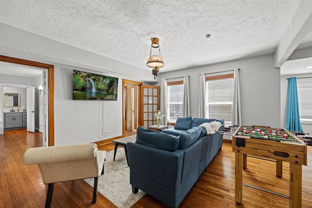 2512 Calumet Street, Houston, TX 77004