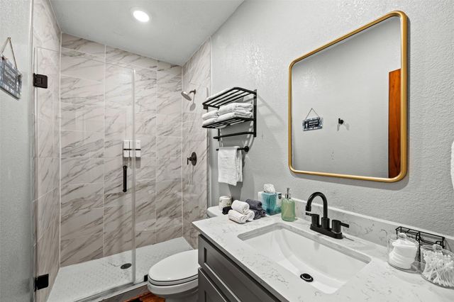 2512 Calumet Street, Houston, TX 77004